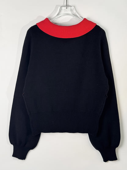 Chic Sweater Elegant Women's Sweater | Chic Pullover with Long Flowing Lines,