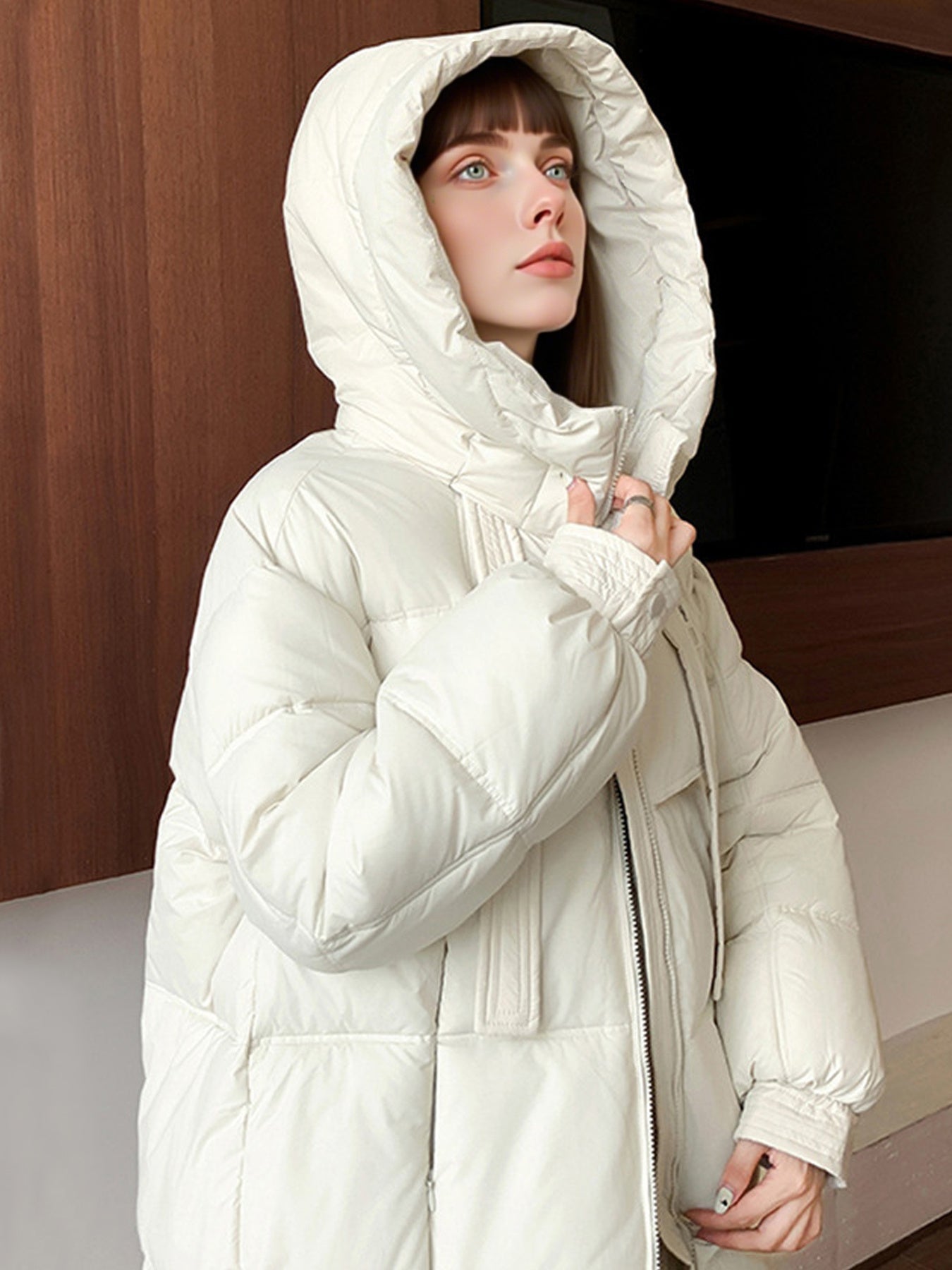 Women'S Winter Thickened Padded Coat - Long Over-the-Knee Length, Loose Fit Mid-Length Jacket with Pockets, Warm Casual Outerwear for Cold Weather, Beige Solid Color, Cozy Warmth & Easy Care (No Belt Required)
