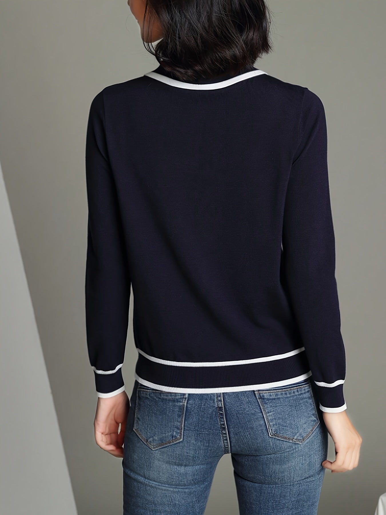 Women's Contrast Trim Casual Sweater - Light Blue & White Contrast Collar & Sleeve Trim, High Elasticity Sleeve Pullover,
