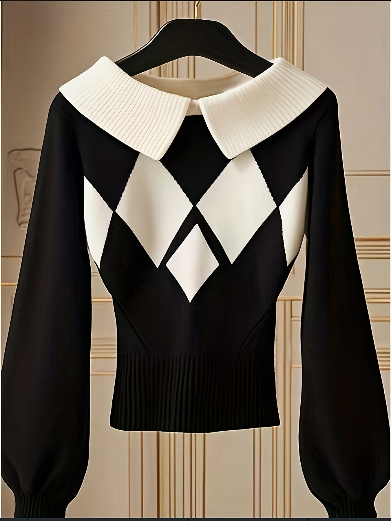 Chic Sweater Elegant Women's Sweater | Chic Pullover with Long Flowing Lines,