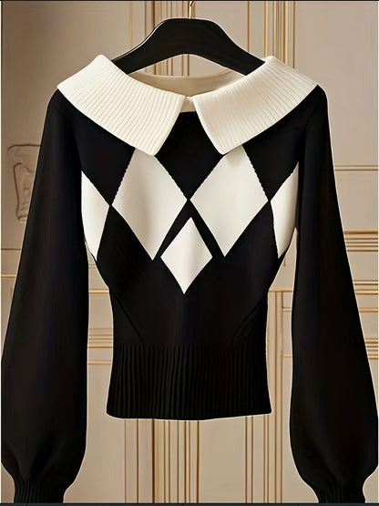 Chic Sweater Elegant Women's Sweater | Chic Pullover with Long Flowing Lines,